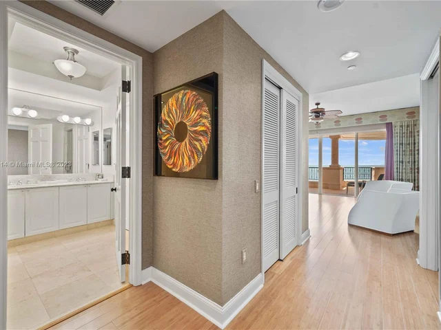 7464 Fisher Island Dr # 7464, Miami Beach FL 33109