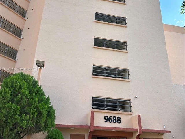 9688 Fontainebleau Blvd # 510, Miami FL 33172