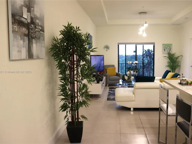 8031 NW 104th Ave # 36, Doral FL 33178