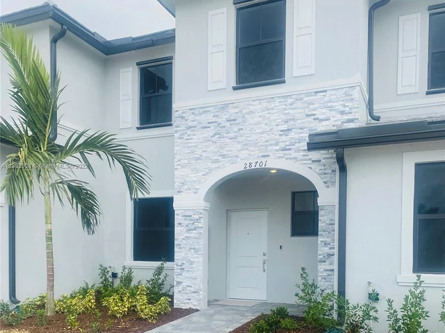 28701 SW 132nd Pl, Homestead FL 33033