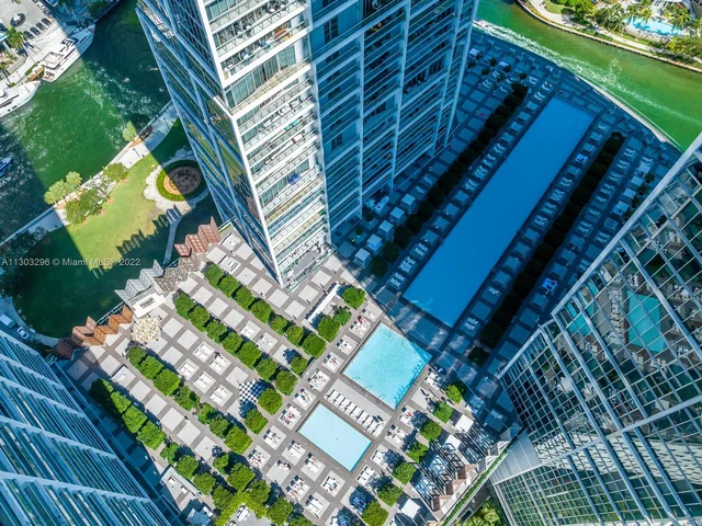475 Brickell Ave # 5113, Miami FL 33131