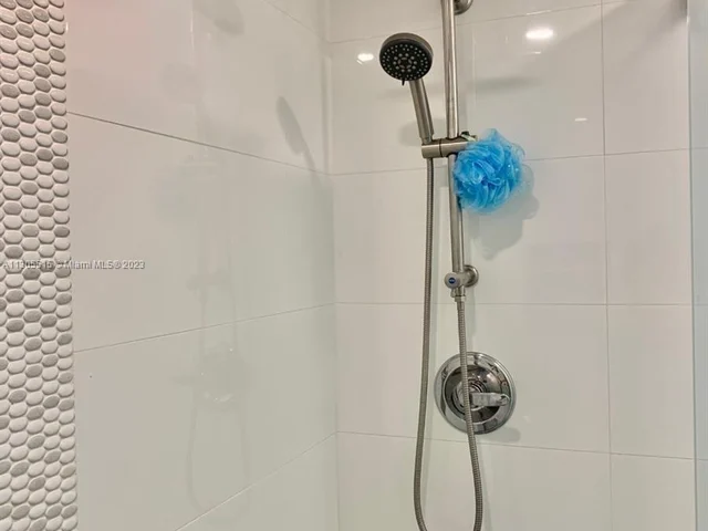 300 Diplomat Pkwy # 604, Hallandale Beach FL 33009