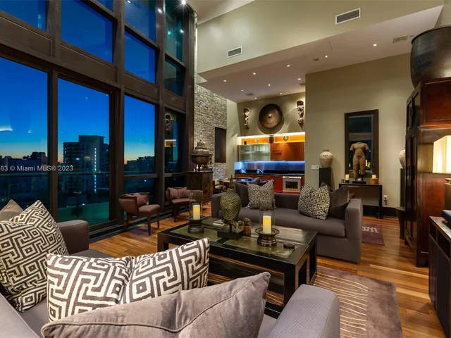 101 20th St, Miami Beach FL 33139