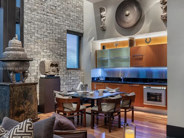 101 20th St, Miami Beach FL 33139