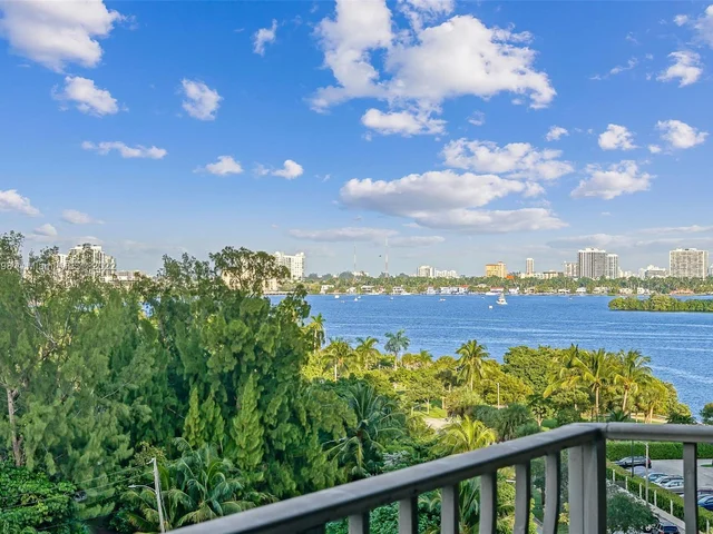 780 NE 69th St # 804, Miami FL 33138