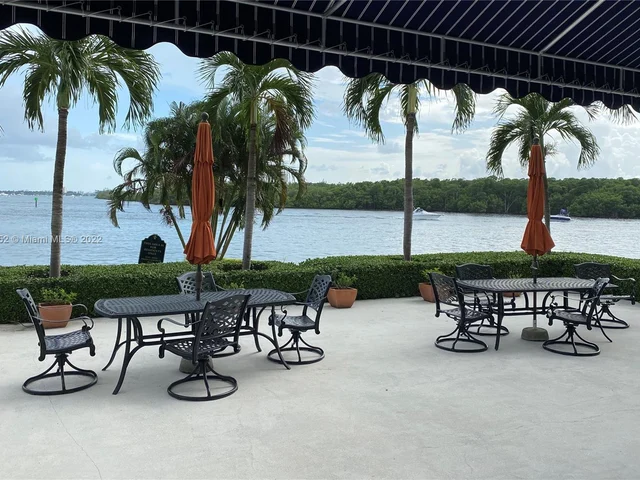 500 Bayview Dr # 426, Sunny Isles Beach FL 33160