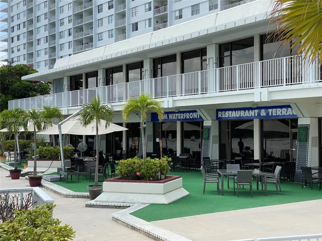 500 Bayview Dr # 426, Sunny Isles Beach FL 33160