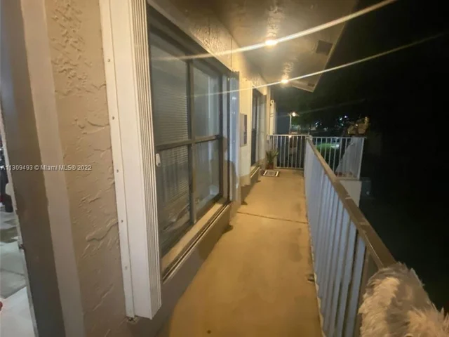 15332 SW 72nd St # 24, Miami FL 33193