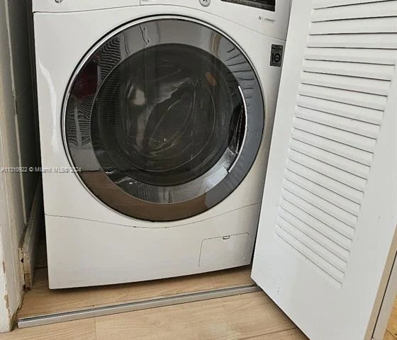 2750 NE 183rd St # 1411, Aventura FL 33160