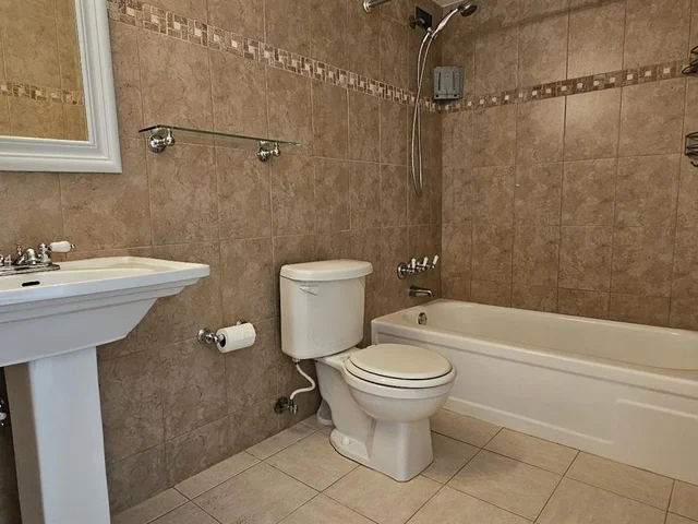 2750 NE 183rd St # 1411, Aventura FL 33160