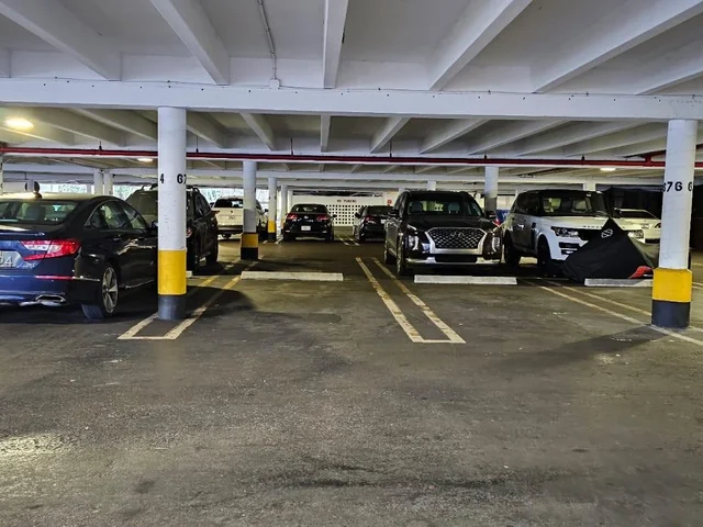 2750 NE 183rd St # 1411, Aventura FL 33160