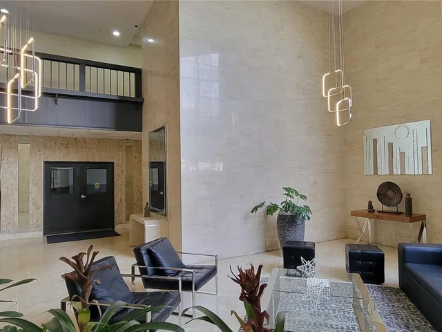 2750 NE 183rd St # 1411, Aventura FL 33160