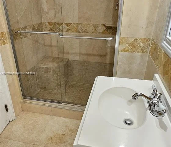 2750 NE 183rd St # 1411, Aventura FL 33160