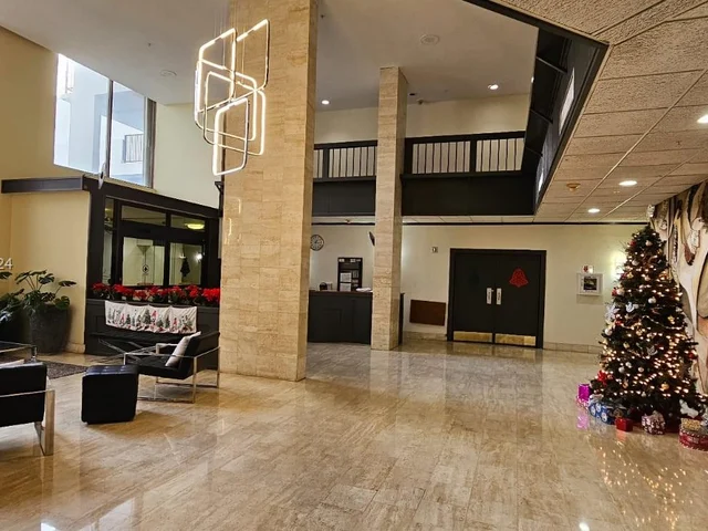 2750 NE 183rd St # 1411, Aventura FL 33160