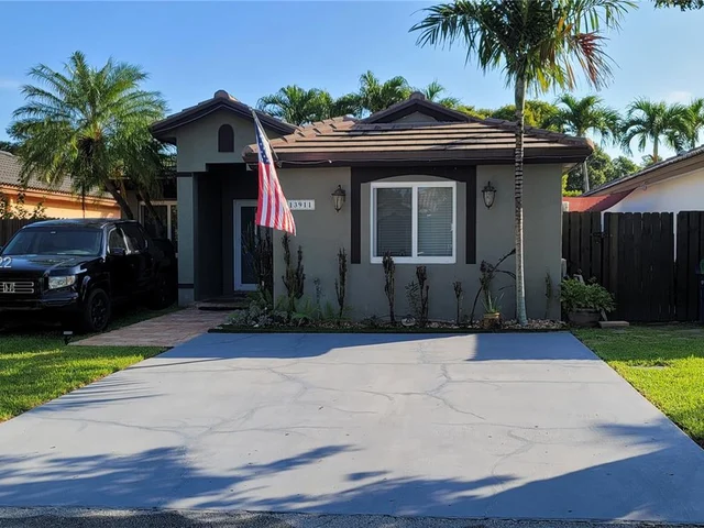 13911 SW 151st Ave, Miami FL 33196