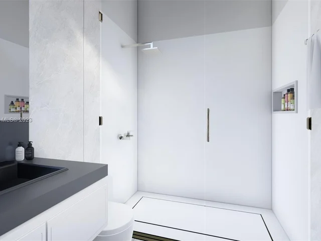 8735 SW 107th St, Miami FL 33176