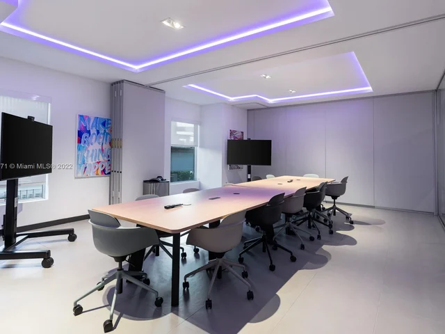 227 NE 2nd # 2404, Miami FL 33132