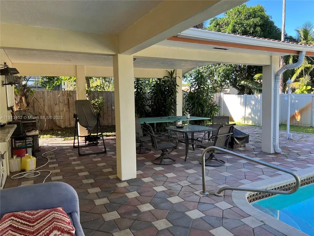 4831 Taylor St, Hollywood FL 33021