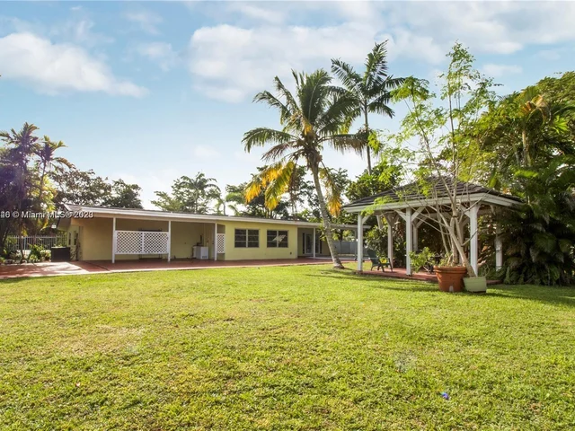 13550 SW 99th Pl, Miami FL 33176