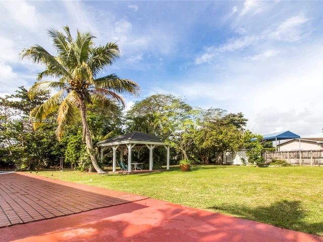 13550 SW 99th Pl, Miami FL 33176