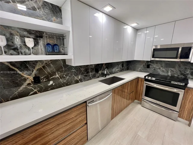 2821 NE 163rd Street # 5M, North Miami Beach FL 33160