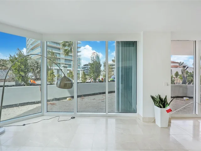 300 S Pointe Dr # 303, Miami Beach FL 33139
