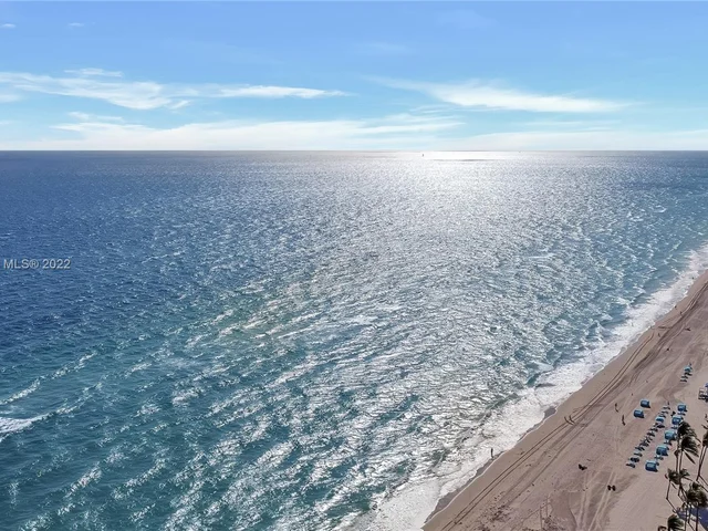 2870 N Ocean Dr, Hollywood FL 33019