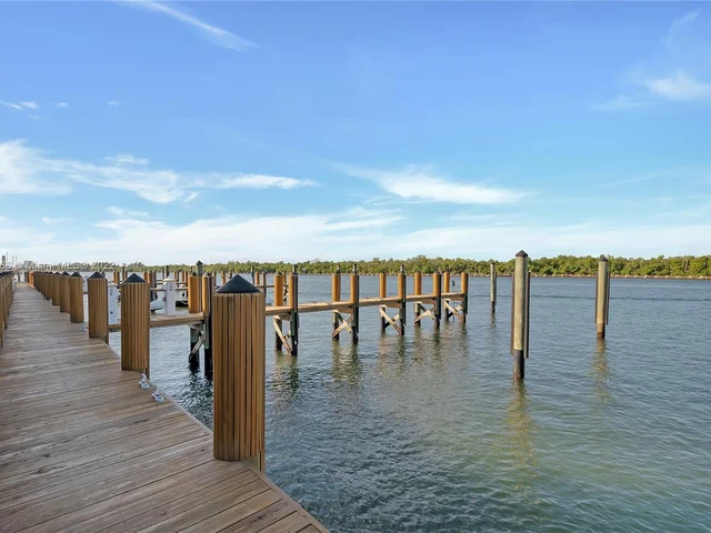 2870 N Ocean Dr, Hollywood FL 33019