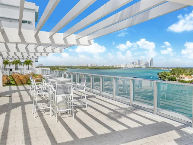 10201 E Bay Harbor Dr, Bay Harbor Islands FL 33154