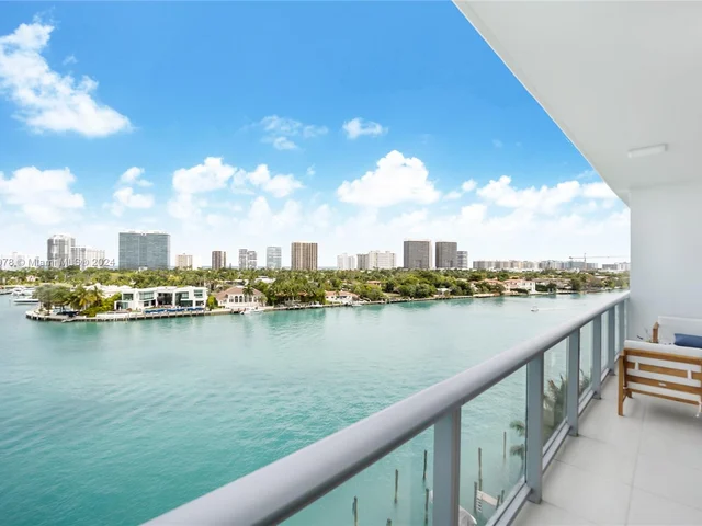 10201 E Bay Harbor Dr, Bay Harbor Islands FL 33154