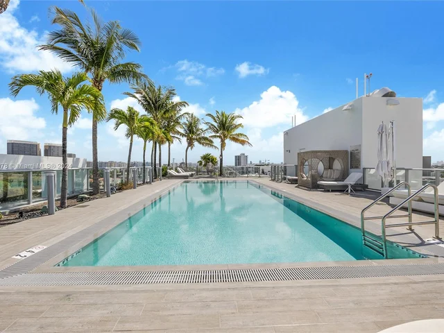 10201 E Bay Harbor Dr, Bay Harbor Islands FL 33154