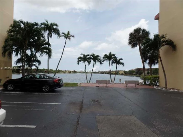 447 NE 195th St # 117, Miami FL 33179