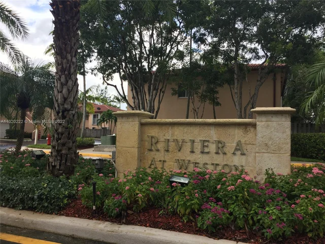 223 Riviera Cir # 1, Weston FL 33326