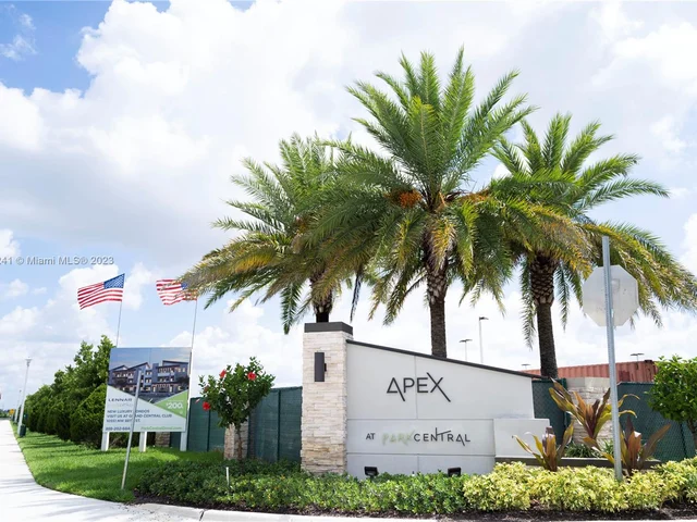 7831 NW 104 ave # 21, Doral FL 33178