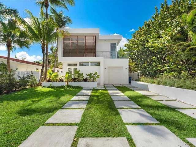 288 Ocean Blvd, Golden Beach FL 33160