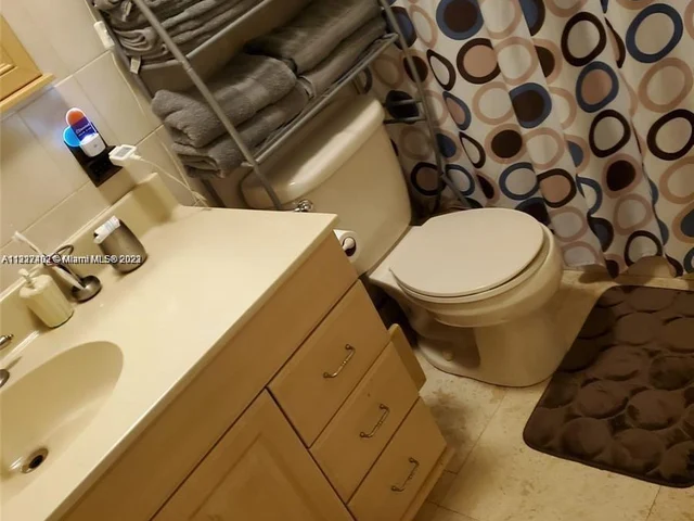 6731 SW 6th Street, Pembroke Pines FL 33023