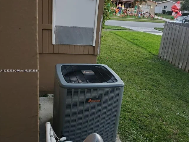 6731 SW 6th Street, Pembroke Pines FL 33023