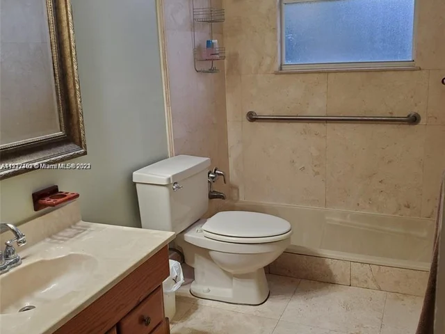 6731 SW 6th Street, Pembroke Pines FL 33023