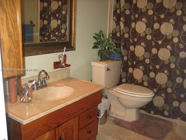 6731 SW 6th Street, Pembroke Pines FL 33023