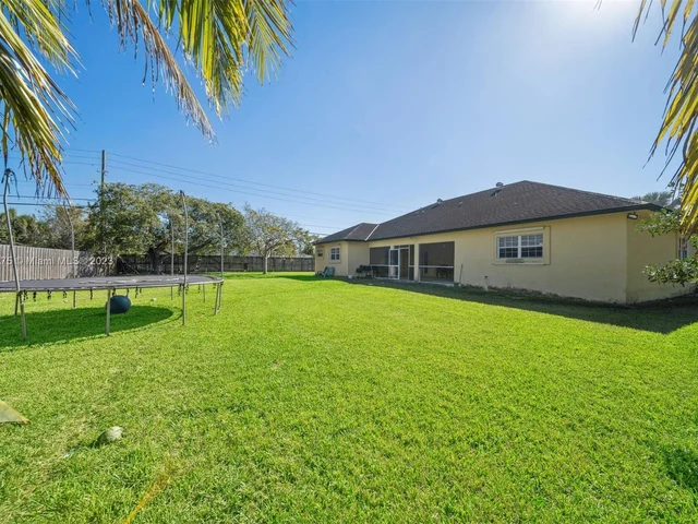 16201 SW 286th St, Homestead FL 33033