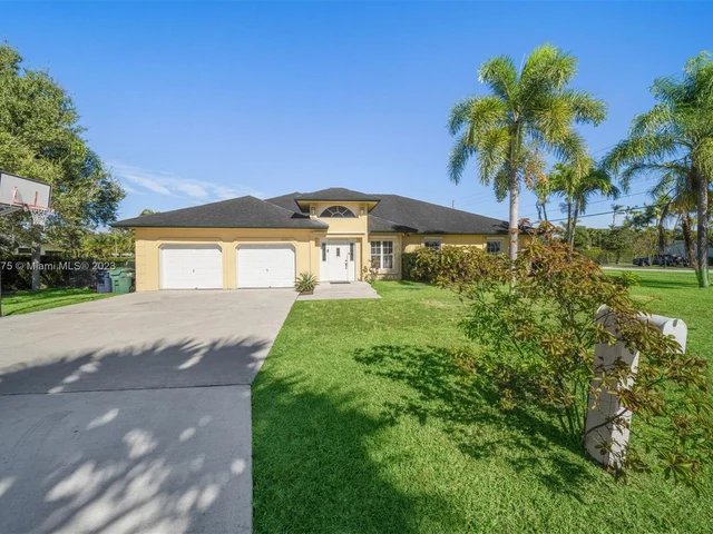 16201 SW 286th St, Homestead FL 33033