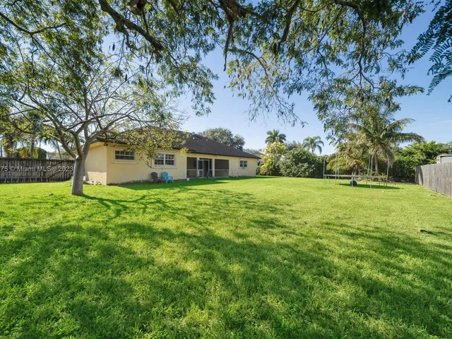 16201 SW 286th St, Homestead FL 33033