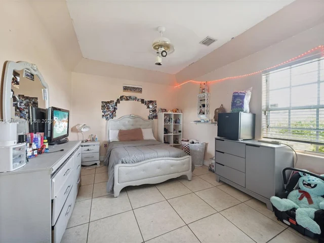 16201 SW 286th St, Homestead FL 33033