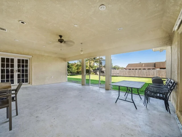 16201 SW 286th St, Homestead FL 33033