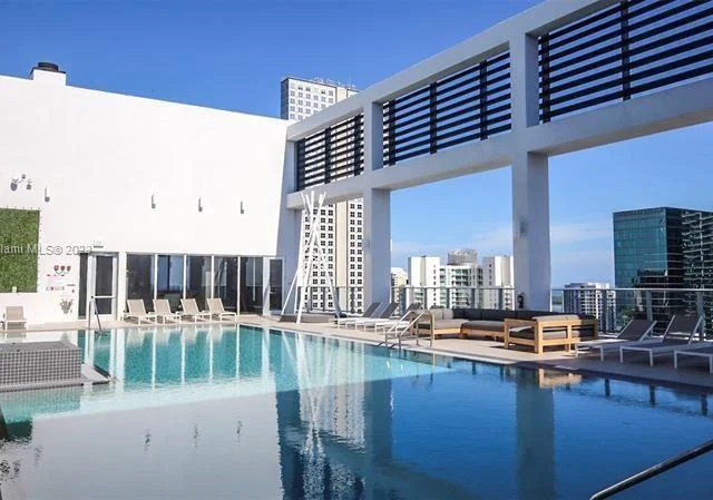 151 SE 1st St # 3211, Miami FL 33131