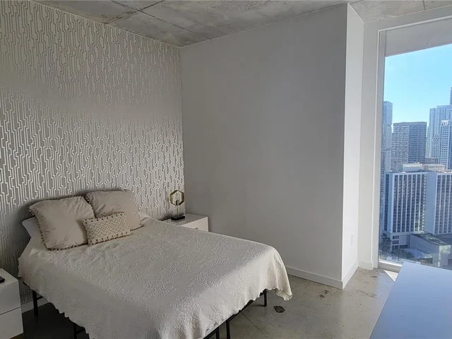 151 SE 1st St # 3211, Miami FL 33131