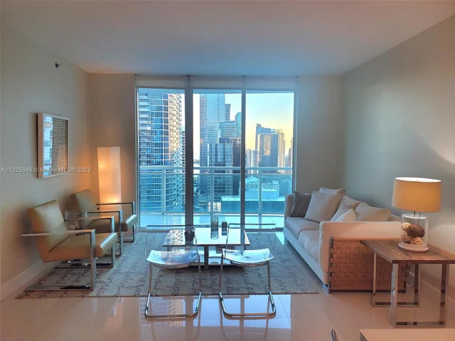 950 BRICKELL BAY DR # 3405, Miami FL 33131