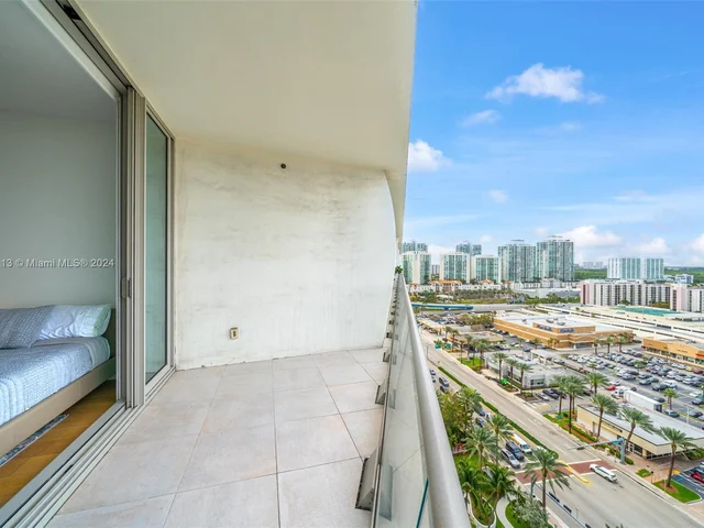 16901 Collins Ave # 1505, Sunny Isles Beach FL 33160
