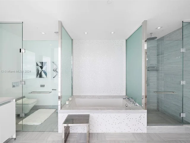 16901 Collins Ave # 1505, Sunny Isles Beach FL 33160