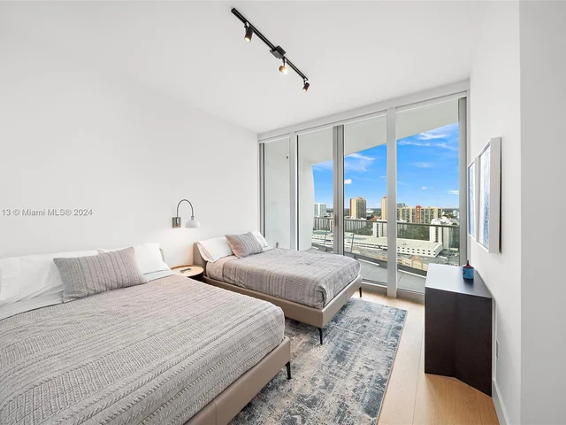 16901 Collins Ave # 1505, Sunny Isles Beach FL 33160